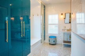Luxurious Estate Private Heated pool